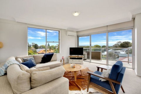 BELLEVUE BELLE - Hosted By: L'Abode Accommodation - Accommodation Fremantle 0