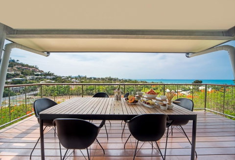 Bellevue Holiday Home - Airlie Beach - Accommodation Fremantle 1