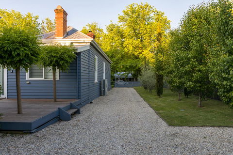 Belmont At Beechworth 2 Bedrooms, 2 Bathrooms, 2 Couples - Accommodation Fremantle 3