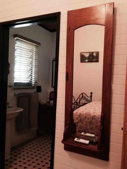 Belvoir B&B Cottages - Accommodation Fremantle 3