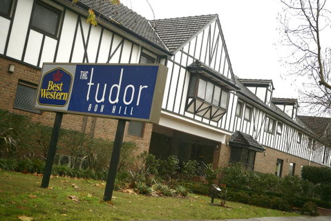 Best Western Plus The Tudor Box Hill - Accommodation Fremantle 0