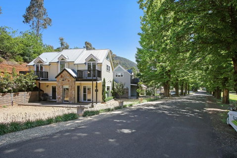 Beyond Bliss - Guesthouse 1 - Accommodation Fremantle 3