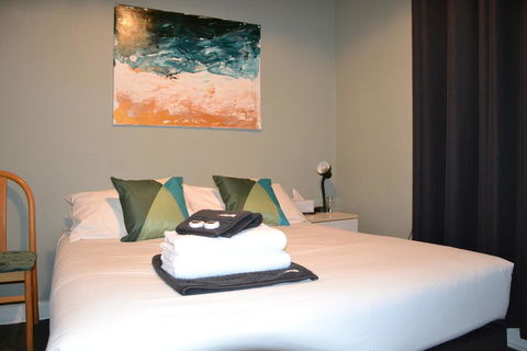 Black Diamond Lodge - Accommodation Fremantle 3