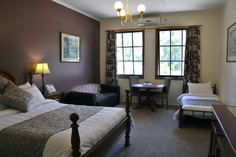 Black Spur Inn - Accommodation Fremantle 1