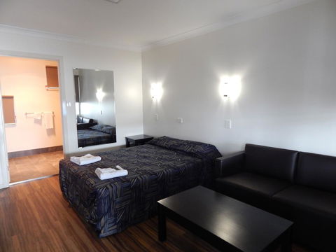 Blackwater Hotel Motel - Accommodation Fremantle 2