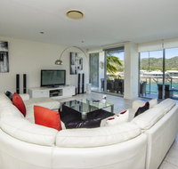 Blue on Blue Penthouse Apartment 335 - Accommodation Fremantle