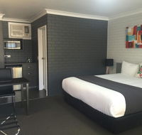 Blue Violet Motor Inn - Accommodation Fremantle