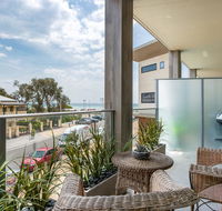 Blue Waters on the Beach absolute beachfront views - Accommodation Fremantle