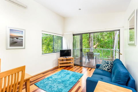 Bluewater 1 - Rainbow Shores, Amazing Location, Easy Walk To Beach, Pool, Aircon, Outdoor Spa - Accommodation Fremantle 1