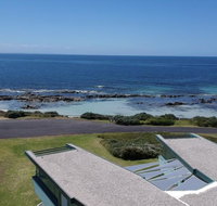 Boathouse - nearly in the water and wonderful views - Accommodation Fremantle