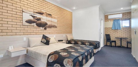 Warwick Settlers Inn - Accommodation Fremantle 2