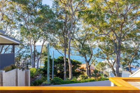 Wanda Waterview, 1-344 Wanda Ave - Water Views, Linen, Bed Making, Wi-Fi, Aircon - Accommodation Fremantle 1