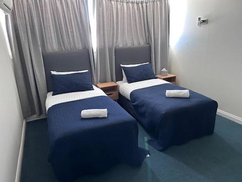 Warners Bay Hotel - Accommodation Fremantle 1