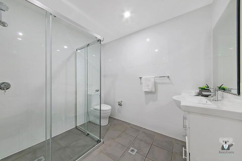 WARRICK FRAM 3 BEDS APT FREE PARKING WALK TO WESTFIELD CLOSE TO HOSPITAL NWF003 - Accommodation Fremantle 3