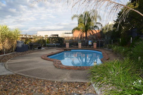 Warwick Motor Inn - Accommodation Fremantle 1