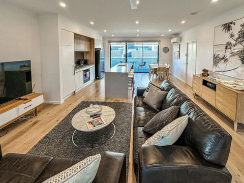 Williamstown Townhouse - Accommodation Fremantle 0