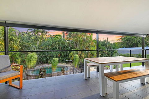 A Tropical Pool Paradise In Rapid Creek - Accommodation Fremantle 2