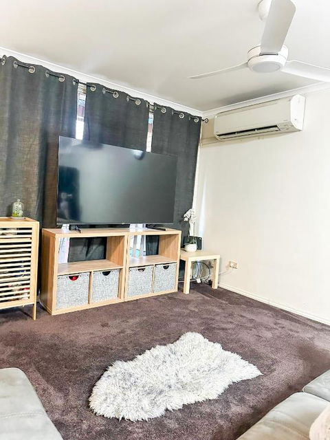 Queen Of The Desert Villa Secure & Gated 2 Bdrm Home - Accommodation Fremantle 3