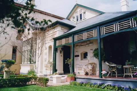 Water Bay Villa Bed & Breakfast - Accommodation Fremantle 0