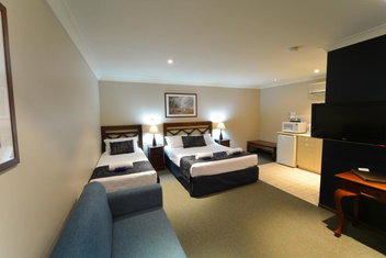 Wattle Grove Motel with Accommodation Fremantle