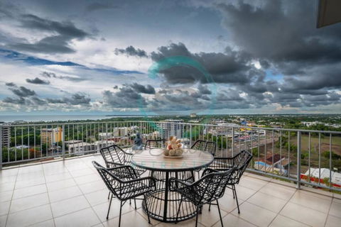 ZEN Pinnacle Penthouse (2) 3-BR Panoramic Retreat - Accommodation Fremantle 0