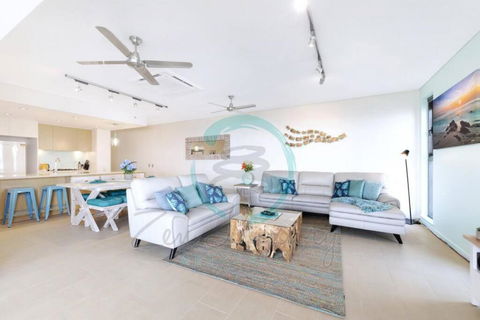 ZEN POINT PENTHOUSE 3-BR Executive W/front Retreat - Accommodation Fremantle 3
