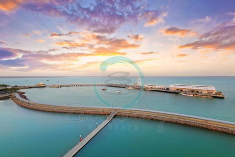 ZEN POINT PENTHOUSE 3-BR Executive W/front Retreat - Accommodation Fremantle 1