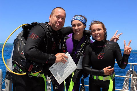 Quicksilver Dive 4 Day PADI Learn To Dive Course - Accommodation Fremantle 0