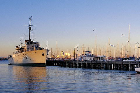 Melbourne City And Williamstown Ferry Cruise - Accommodation Fremantle 4