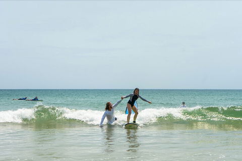 Private Beginners Surf Lessons, Noosa World Surf Reserve - Accommodation Fremantle 0