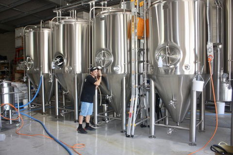 Hipster Sipster Brewery And Distillery Tour - Accommodation Fremantle 1