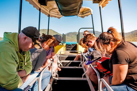 Airlie Beach Glass Bottom Boat Tour - Accommodation Fremantle 0
